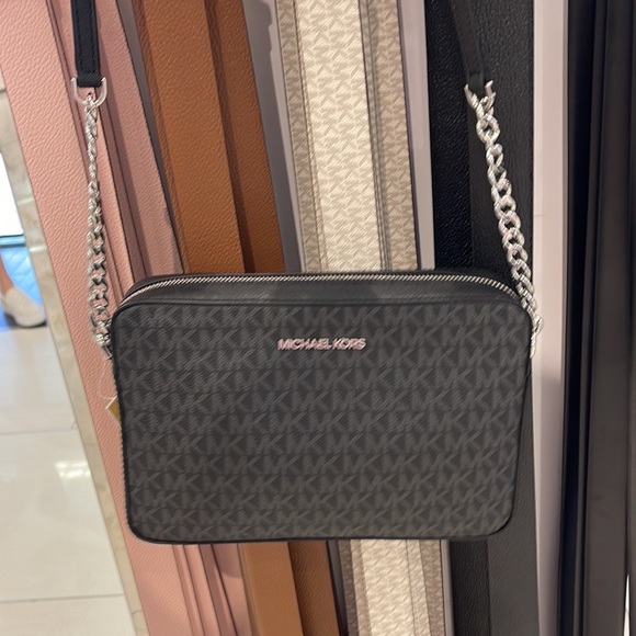 Michael Kors Jet Set Item Large East West Zip Crossbody Black - Picture 2 of 16